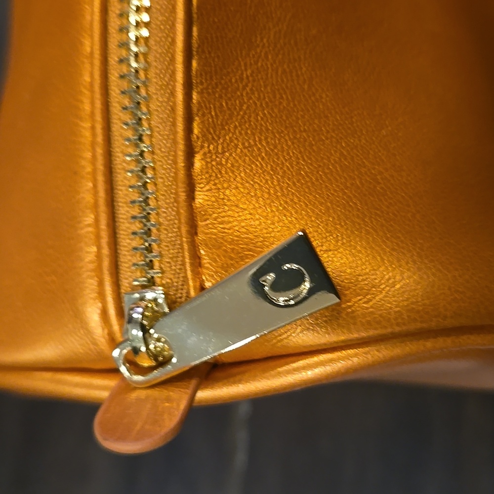 Chantecaille Cosmetics Pouch NWOT - Picture 5 of 7
